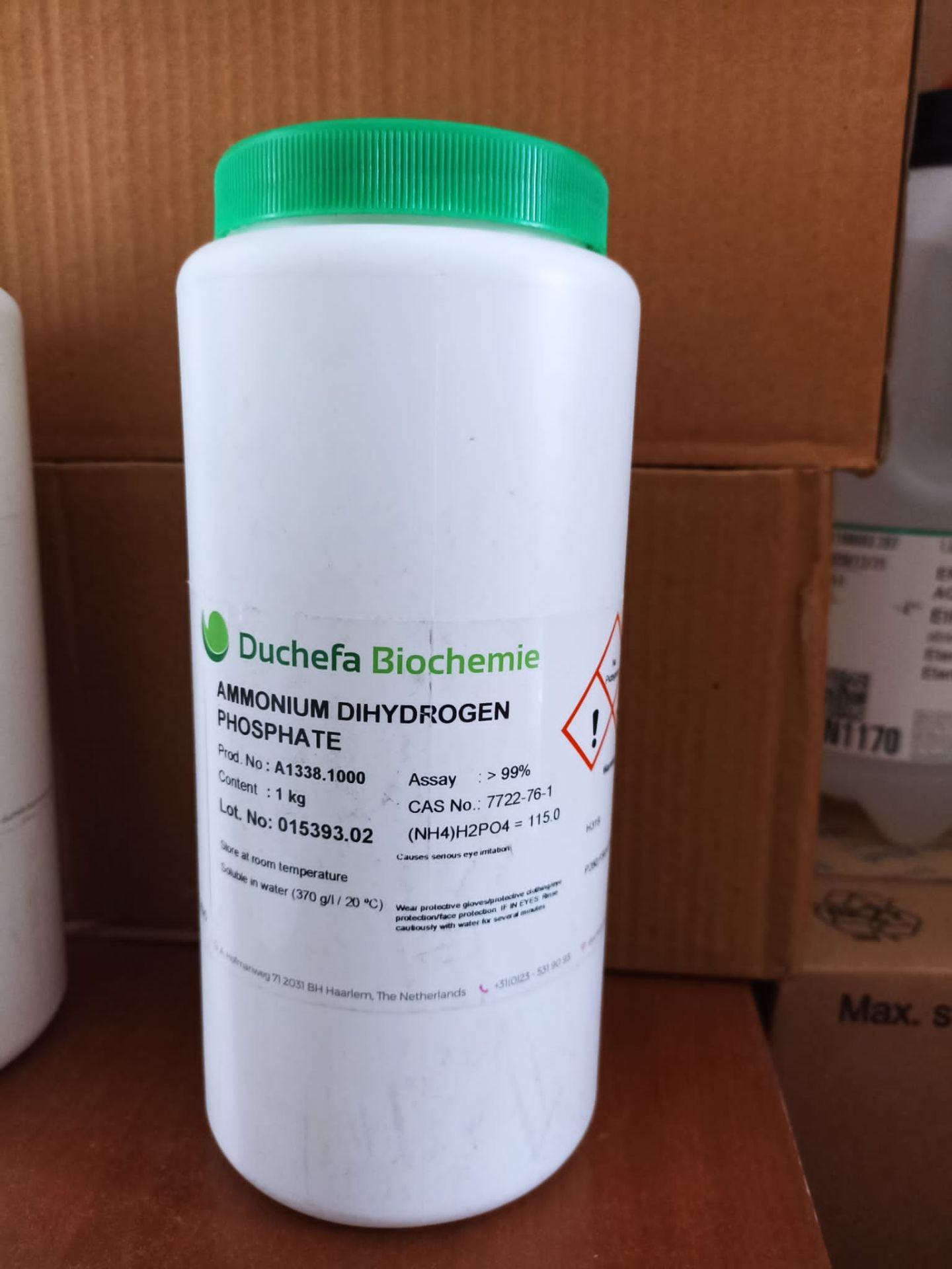 Duchefa Amonyum Dihidrojen Fosfat Ammonium Dihydrogen Phosphate