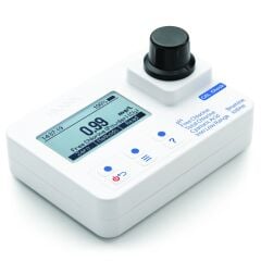 HI97101C Brom, Klor, Siyanürik Asit, Demir, İyot ve pH CAL Kontrollü taşınabilir fotometre - taşıma çantası ve CAL Kontrol standartlarını içeren kit